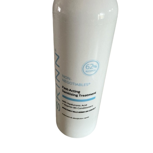 Skinn non negotiables fast acting sanitizing treatment with hyaluronic acid 13oz - Picture 2 of 3